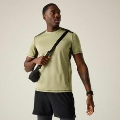 Męska koszulka z krótkim rękawem Virda Active Mesh T-shirt. Czarne t-shirty sportowe męskie Regatta, m, z elastanu, bez ramiączek, do biegania. Za 84.25 zł.