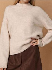 Sweter basic - kremowy. Białe swetry klasyczne damskie Sinsay, l, bez kołnierzyka. Za 49.99 zł.