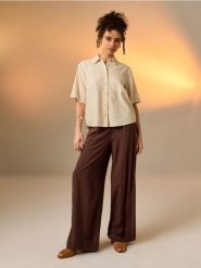 Wiskozowe spodnie wide leg - brązowy. Brązowe spodnie materiałowe damskie Sinsay, bez wzorów, z wiskozy. Za 39.99 zł.