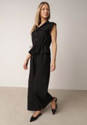 Czarny Bawełniano-Wiskozowy Kombinezon Koszulowy Bez Rękawów z Baskinką Marmaya. Czarne kombinezony damskie Born2be, m, bez wzorów, z bawełny, eleganckie, bez kołnierzyka, bez ramiączek. Za 139.99 zł.