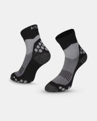 Uniseksowe skarpety outdoorowe Kilpi PRO-U. Czarne skarpetki damskie Kilpi, bez wzorów, z materiału. Za 101.89 zł.