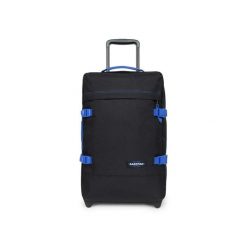 Torba na kółkach Eastpak Tranverz. Niebieskie torebki klasyczne damskie Eastpak, bez wzorów, bez dodatków. Za 624.50 zł.