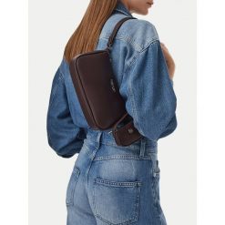 Torebka Nine West. Brązowe torebki klasyczne damskie Nine West, bez wzorów, bez dodatków. Za 169.99 zł.