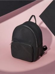 Plecak - czarny. Czarne plecaki damskie Sinsay, bez wzorów. Za 49.99 zł.