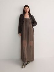 Sukienka maxi - brązowy. Brązowe sukienki damskie Reserved, l, bez wzorów, z tkaniny, bez kołnierzyka, bez ramiączek, maxi. W wyprzedaży za 79.99 zł.