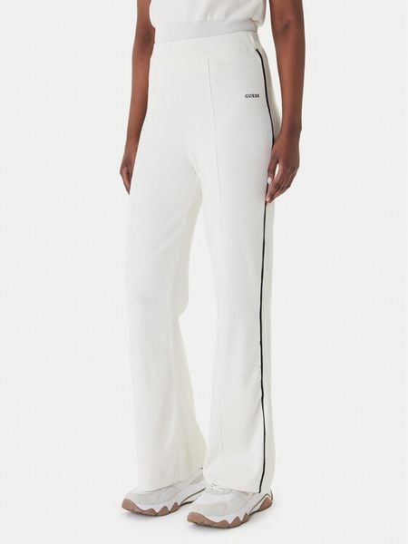 Guess Spodnie dzianinowe V6RB14 Z4642 Écru Regular Fit. Białe spodnie materiałowe damskie Guess, z aplikacjami, z dzianiny. Za 445.99 zł.