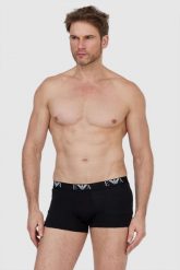 EMPORIO ARMANI Czarne bokserki z białym logo 3 pack. Czarne bokserki męskie Emporio Armani, bez wzorów, z bawełny. W wyprzedaży za 129.99 zł.