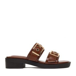 Klapki Beverly Hills Polo Club. Brązowe klapki damskie Beverly Hills Polo Club, bez wzorów, bez obcasa. Za 179.99 zł.