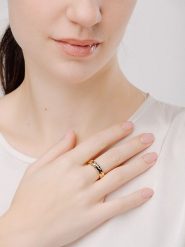 Pandora Pozłacany pierścionek rozmiar: 56. Żółte pierścionki damskie Pandora, pozłacane. Za 387.45 zł.