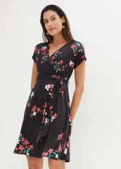 Sukienka shirtowa. Niebieskie sukienki damskie bonprix, bez wzorów, bez kołnierzyka, bez ramiączek, dopasowane. Za 189.99 zł.