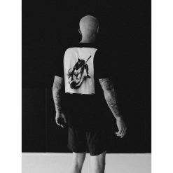 Koszulka sportowa MANTO Motion z krótkim rękawem. Białe t-shirty sportowe męskie Manto, m, bez ramiączek. Za 94.99 zł.