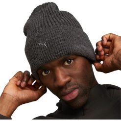 Czapka zimowa Puma METAL MID FIT BEANIE. Czarne czapki męskie Puma, na zimę, bez wzorów. Za 58.86 zł.