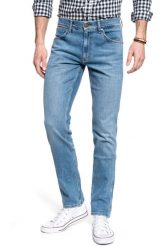 WRANGLER SPODNIE MĘSKIE GREENSBORO MID SUMMER BLUE W15QV712Z 112127106. Niebieskie spodnie materiałowe męskie Wrangler, bez wzorów, z jeansu. Za 239.99 zł.