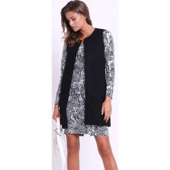 Kamizelka w kolorze czarnym. Czarne kamizelki damskie Jesienny butik, xs. W wyprzedaży za 129.95 zł.