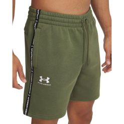 Szorty Under Armour Icon. Zielone szorty męskie Under Armour, bez wzorów, z bawełny. Za 233.95 zł.