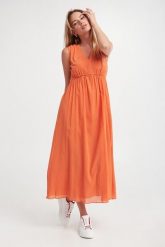 Sukienka midi Antony WEEKEND MAX MARA. Sukienki damskie Weekend Max Mara, bez wzorów, bez kołnierzyka, bez ramiączek, midi. W wyprzedaży za 1,052.24 zł.