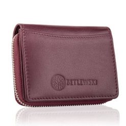 Portfel skórzany BETLEWSKI różowy BPD-SS-20. Czerwone portfele damskie Betlewski, bez wzorów, ze skóry. Za 119.00 zł.