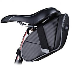 Motus Torba na rower pod siodełko 1.5 L - Czarna. Czarne torebki klasyczne damskie MOTUS, bez wzorów, z materiału, bez dodatków. Za 79.00 zł.