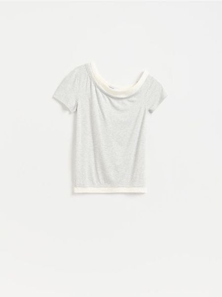 T-shirt z wiskozą - jasnoszary. Szare t-shirty damskie Reserved, l, bez wzorów, z dzianiny, bez kołnierzyka. Za 59.99 zł.