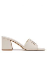 Guess Klapki Gals FLJGAS LEA03 Beżowy. Brązowe klapki damskie Guess, z aplikacjami, ze skóry, bez obcasa. Za 514.50 zł.