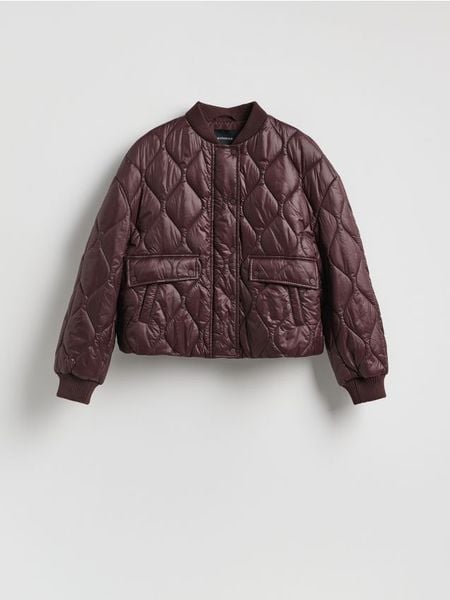 Pikowana kurtka - mahoniowy. Brązowe kurtki damskie Reserved, l, bez wzorów, z tkaniny, bez kaptura. Za 199.99 zł.