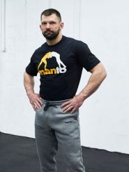 Koszulka sportowa męska MANTO Logo z krótkim rękawem. Czarne t-shirty sportowe męskie Manto, m, z bawełny, bez ramiączek. Za 99.00 zł.
