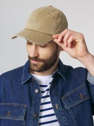 Czapka z daszkiem TBS Citycap. Brązowe czapki męskie Tbs, bez wzorów, z bawełny. Za 234.00 zł.