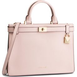 Torebka MICHAEL MICHAEL KORS - Tatiana 30F8GT0S2L Soft Pink. Czerwone torebki klasyczne damskie MICHAEL Michael Kors, bez wzorów, ze skóry, bez dodatków. W wyprzedaży za 859.00 zł.