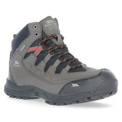 Wodoodporne buty trekkingowe Trespass Finley. Brązowe buty trekkingowe męskie Trespass, z materiału, bez zapięcia. Za 338.99 zł.