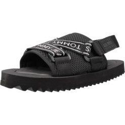 Sandały TOMMY JEANS EN0EN02462 Czarny. Czarne sandały damskie Tommy Hilfiger, bez wzorów, z jeansu, bez obcasa. W wyprzedaży za 319.10 zł.