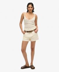 Superdry Mid Rise Denim Hot Short szorty jeansowe. Białe szorty damskie Superdry., bez wzorów, z bawełny. Za 243.45 zł.