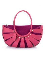 Lucky Bees Torebka "Ingrid" w kolorze różowym - 35 x 18 x 15 cm rozmiar: onesize. Różowe torebki klasyczne damskie Lucky Bees, bez wzorów, z materiału, bez dodatków. Za 86.99 zł.