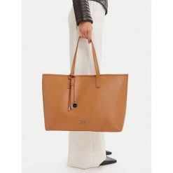 Torebka Nine West. Brązowe torebki klasyczne damskie Nine West, bez wzorów, bez dodatków. Za 279.99 zł.