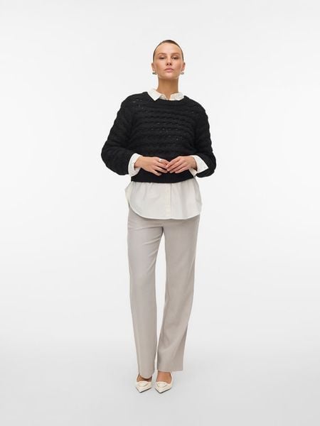Vero Moda Sweter w kolorze czarnym rozmiar: S. Czarne swetry klasyczne damskie Vero Moda, s, z materiału, bez kołnierzyka. Za 87.19 zł.