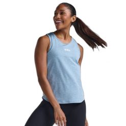 Damski tank top 2XU Motion. Białe topy damskie 2XU, bez wzorów, bez kołnierzyka. W wyprzedaży za 117.25 zł.