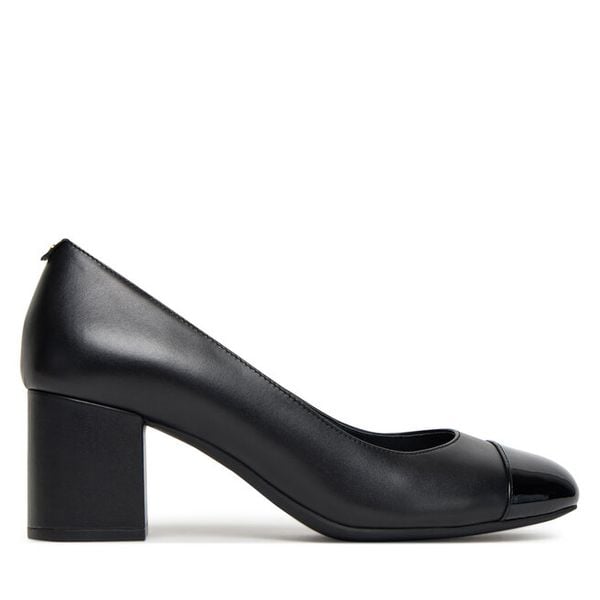 Czółenka MICHAEL Michael Kors. Czarne czółenka damskie MICHAEL Michael Kors, bez wzorów, bez obcasa. Za 669.99 zł.