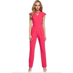 Kombinezon z dekoltem moe305. Czerwone kombinezony damskie MOE, xl, bez wzorów, eleganckie, bez kołnierzyka, bez ramiączek. W wyprzedaży za 139.00 zł.