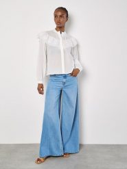 Apricot Bluzka w kolorze białym rozmiar: L. Białe bluzki damskie Apricot, l, bez wzorów, bez kołnierzyka, bez ramiączek. Za 82.99 zł.