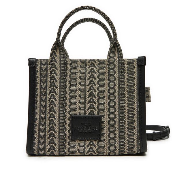 Torebka Marc Jacobs. Czarne torebki klasyczne damskie MARC JACOBS, bez wzorów, bez dodatków. Za 1,349.00 zł.