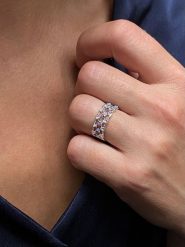 DIA DIAMONDS Srebrny pierścionek z diamentami i szafirami rozmiar: 58. Niebieskie pierścionki damskie DIA DIAMONDS, z diamentem, srebrne. Za 398.77 zł.