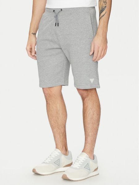Guess Szorty sportowe Z2YD04 KAIJ1 Szary Regular Fit. Szare szorty męskie Guess, z aplikacjami, z bawełny, sportowe. Za 169.99 zł.