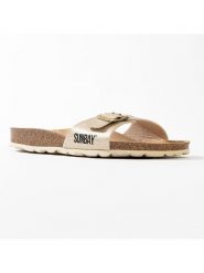 Sunbay Klapki "Jasmin" w kolorze złotym rozmiar: 37. Żółte klapki damskie Sunbay, bez wzorów, ze skóry, bez obcasa. Za 133.91 zł.