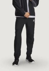 Spodnie Mężczyzna UNDER ARMOUR UA TECH SPORT PANT. Czarne spodnie sportowe męskie Under Armour, z materiału. Za 390.20 zł.
