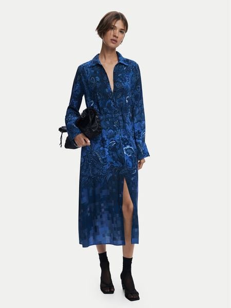 Desigual Sukienka koszulowa Licuado 25WWVW23 Niebieski Regular Fit. Niebieskie sukienki damskie Desigual, m, bez wzorów, z wiskozy, bez kołnierzyka, bez ramiączek, koszulowe. Za 379.99 zł.