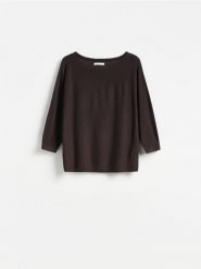 Gładki sweter z wiskozą - ciemnobrązowy. Brązowe swetry klasyczne damskie Reserved, l, z dzianiny, bez kołnierzyka. Za 79.99 zł.