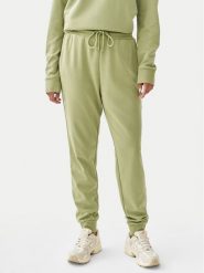 Tatuum Spodnie dresowe Senti 1 T2420.142B Zielony Relaxed Fit. Zielone spodnie dresowe damskie Tatuum, m, bez wzorów, z dresówki. Za 189.99 zł.