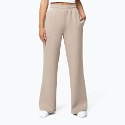 Spodnie damskie Pitbull Open Discovery Track Pants. Brązowe spodnie dresowe damskie PITBULL, bez wzorów. Za 159.99 zł.