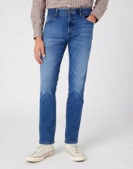 WRANGLER LARSTON MĘSKIE SPODNIE JEANSOWE JEANSY ROUGH RIDED W18SCSZ57 112330750. Jeansy męskie Wrangler. Za 229.99 zł.