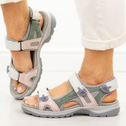 Szare skórzane sandały damskie Vinceza 95416. Szare sandały damskie VINCEZA, bez wzorów, z jeansu, bez obcasa, na płaskiej podeszwie. Za 219.00 zł.