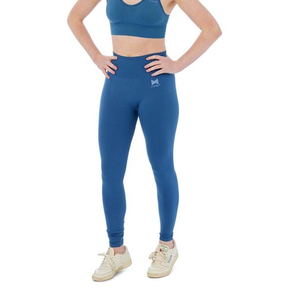 Xtreme Sportswear legginsy sportowe damskie Niebieskie. Niebieskie legginsy damskie XTREME SOCKSWEAR, s, bez wzorów, z materiału. Za 134.50 zł.